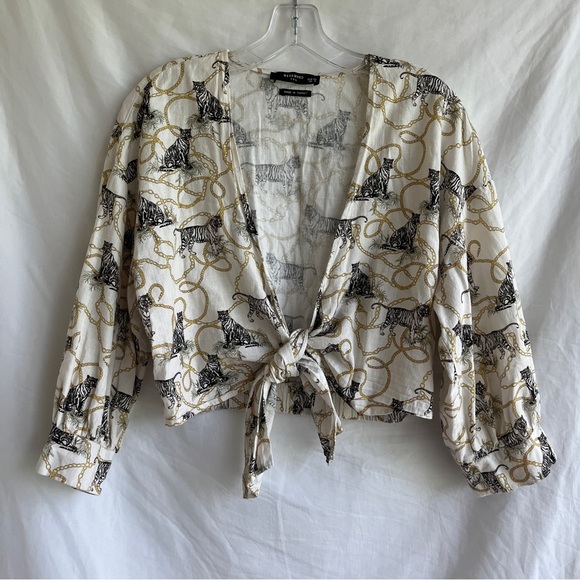 YFL Reserved tiger all over print cropped, ties front wrap style top, size US S - Picture 1 of 7